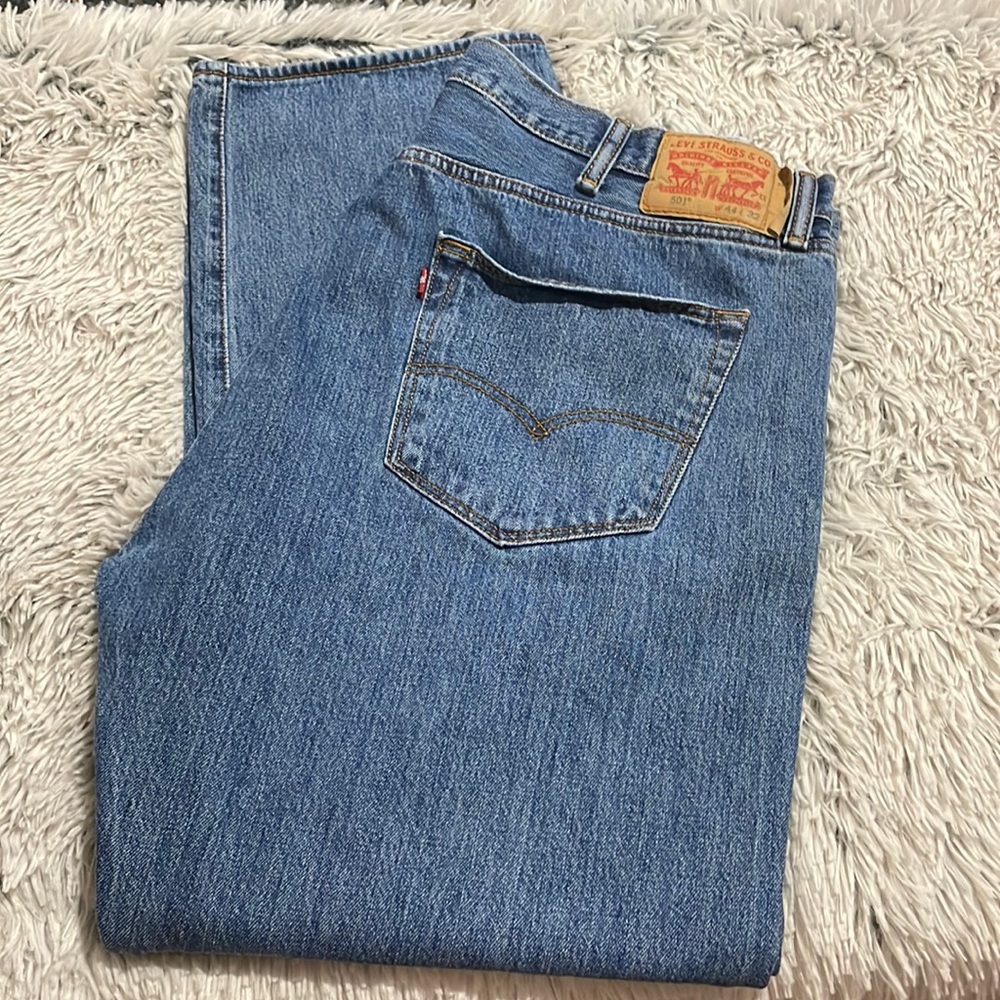 Levi’s 501 Button Fly Straight Blue Jeans